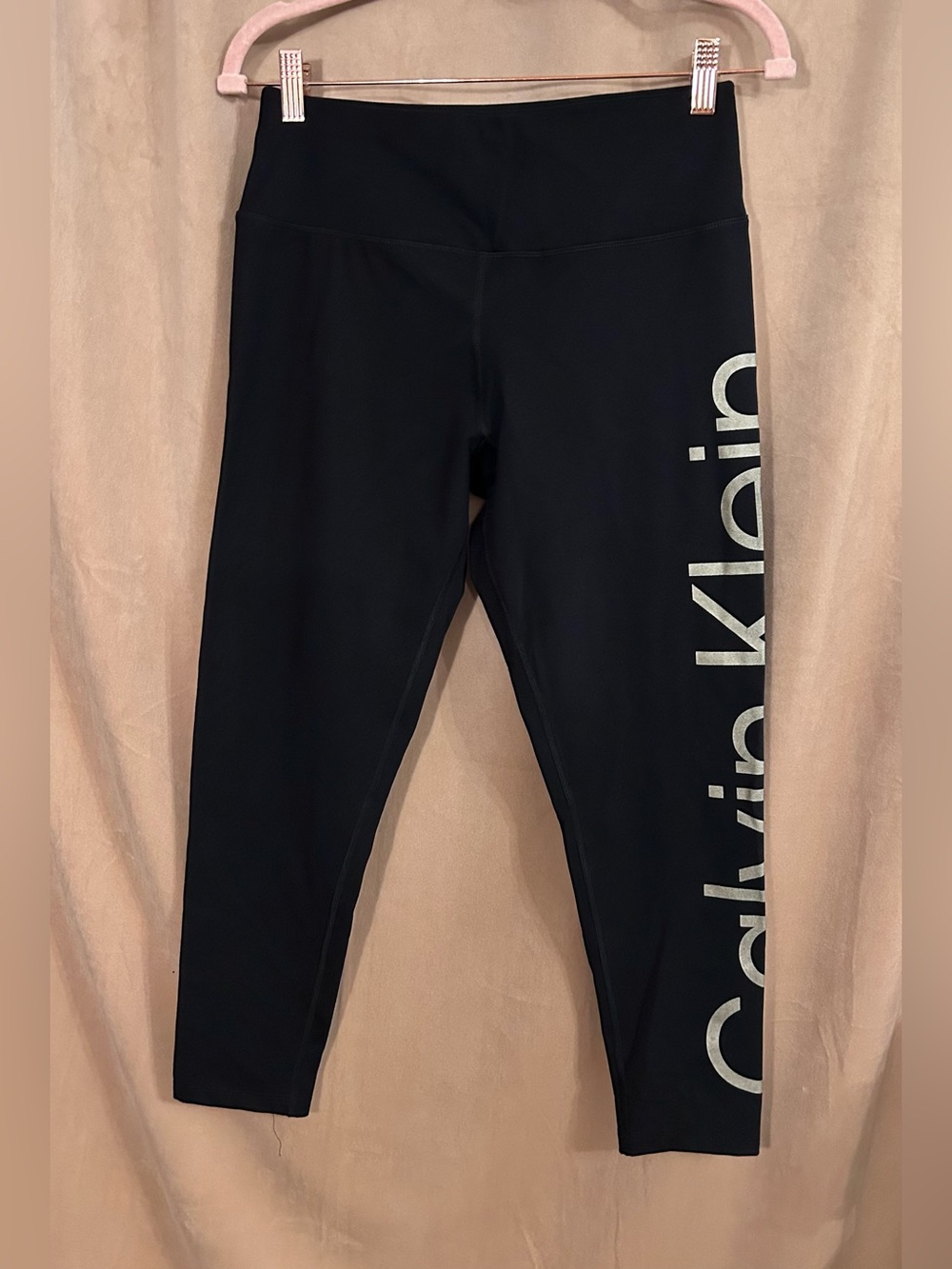 CALVIN KLEIN CAPRI LEGGINGS